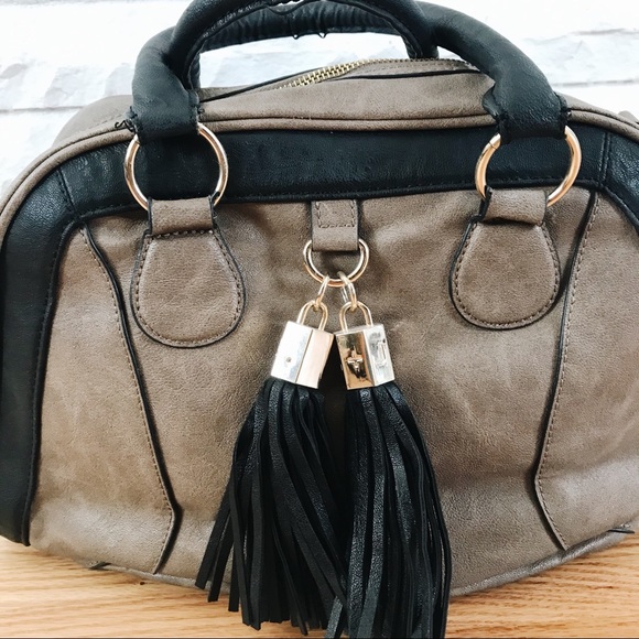 Tan and Black Purse - Picture 2 of 7